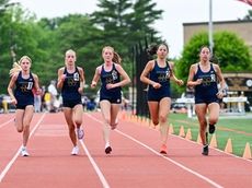 Northport 3,000-meter runners show their unity in unique finish at Suffolk 2A meet